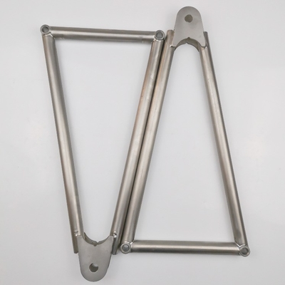 Custom-made Jacobs Ladder Natural Titanium 13 5/8 in Long 3 hole 1 hole for Universal Car Fitment Sprint Car Racing