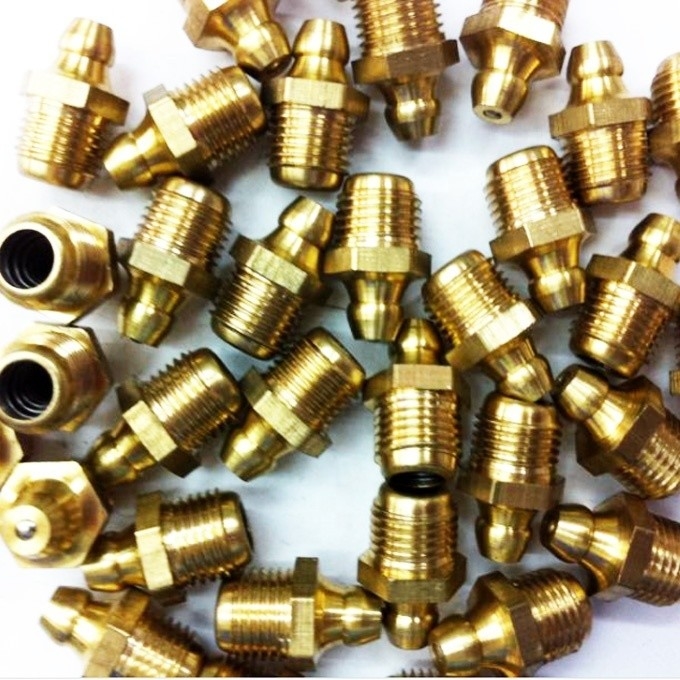 High Temperature Resistant Brass M8 M10 M6 5/16-24 1/4-19 1/4-28 Grease Zerk Nipple Fitting for Industrial Applications